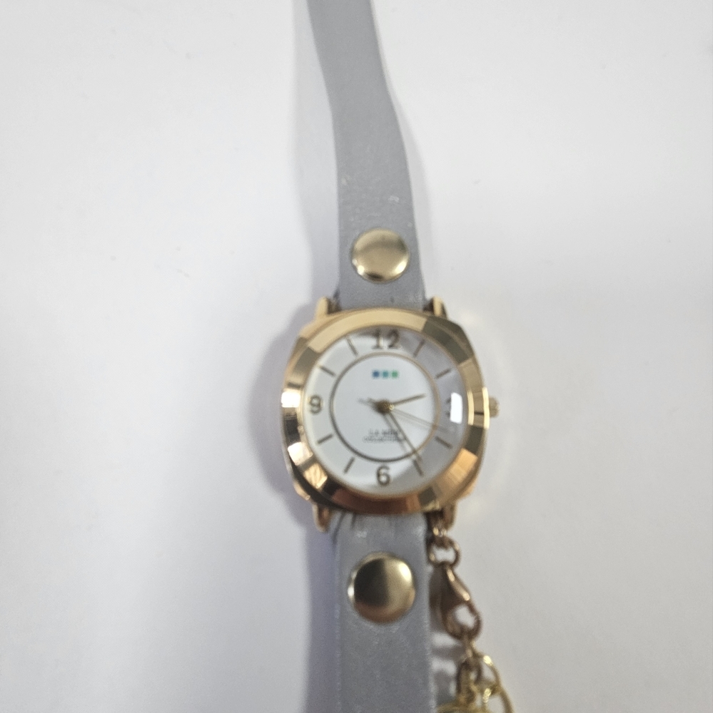 La Mer Collections Women's Leather Wrap Chain Watch with Teal Stones Untested